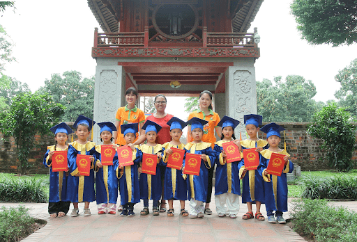 Chuyến đi tham quan và nhận bằng tốt nghiệp của học sinh trường mầm non Lâm Nhi Chuyến đi tham quan và nhận bằng tốt nghiệp của học sinh trường mầm non Lâm Nhi