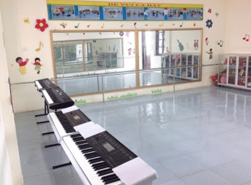 Phòng học đàn và múa của trường Phòng học đàn và múa của trường