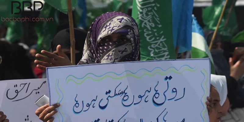 Ý nghĩa và nguồn gốc của ngày Quốc tế phụ nữ 8/3 3 Phụ nữ Pakistan đòi quyền bình đẳng ngày 8/3/2016