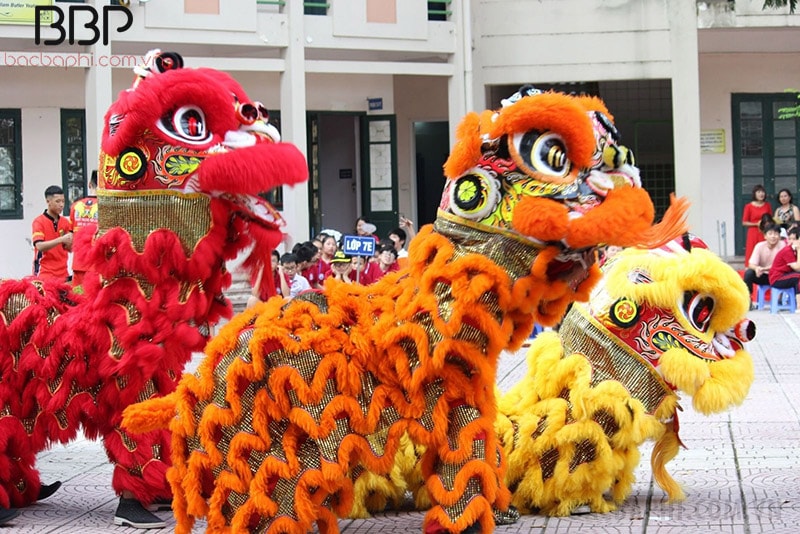 Chương trình “Vui hội trăng rằm” của trường THCS Đông Thái Chương trình “Vui hội trăng rằm” của trường THCS Đông Thái