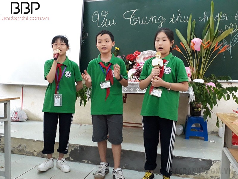 Hoạt động vui Tết trung thu của các em học sinh khối 6 Hoạt động vui Tết trung thu của các em học sinh khối 6