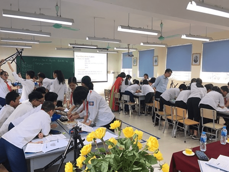 Một tiết học của trường THCS Gia Thụy Một tiết học của trường THCS Gia Thụy