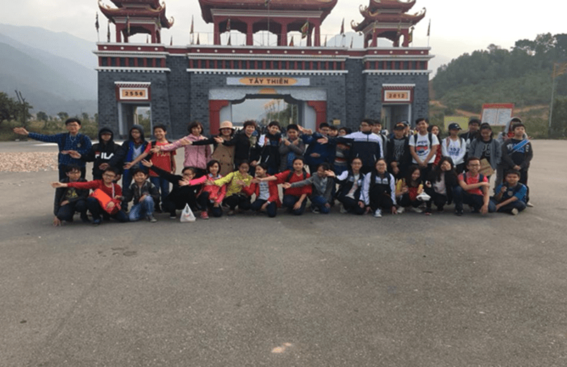 Chuyến tham quan tại danh thắng Tây Thiên của trường THCS Ái Mộ Chuyến tham quan tại danh thắng Tây Thiên của trường THCS Ái Mộ