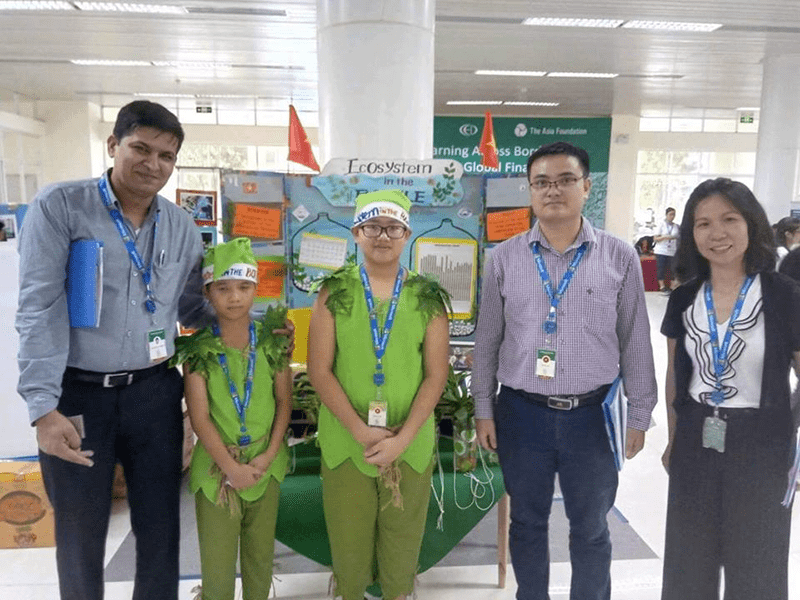 Học sinh nhà trường tham dự cuộc thi nghiên cứu khoa học LAB Học sinh nhà trường tham dự cuộc thi nghiên cứu khoa học LAB