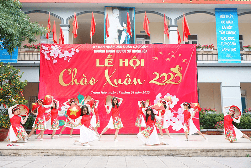 Lễ hội Chào xuân 2020 của trường THCS Trung Hòa Lễ hội Chào xuân 2020 của trường THCS Trung Hòa