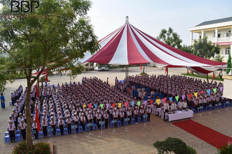 Trường THCS Trưng Vương Trường THCS Trưng Vương