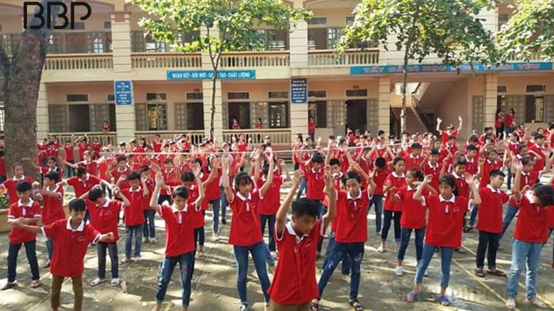 Hoạt động tập thể của trường THCS Phong Vân Hoạt động tập thể của trường THCS Phong Vân