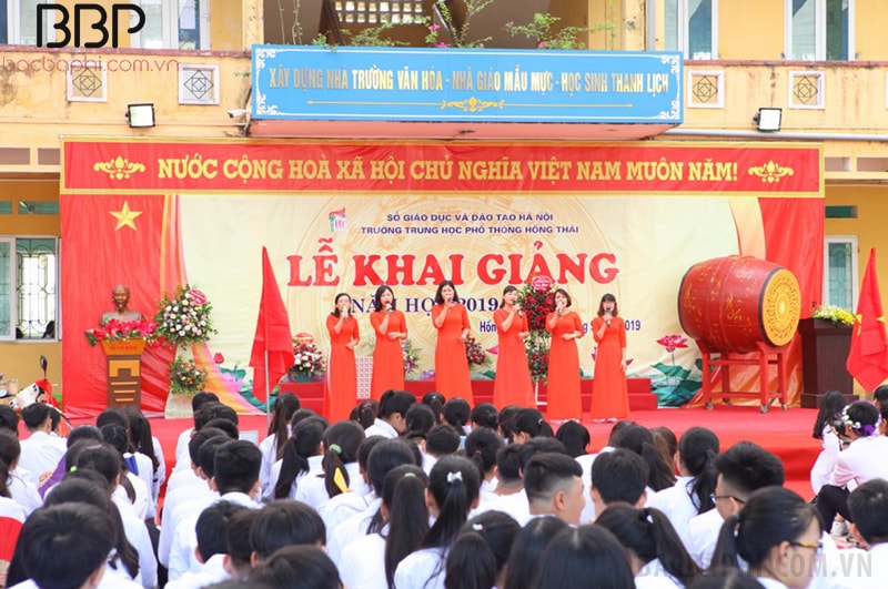 Lễ khai giảng năm học 2019-2020 của trường THPT Hồng Thái Lễ khai giảng năm học 2019-2020 của trường THPT Hồng Thái