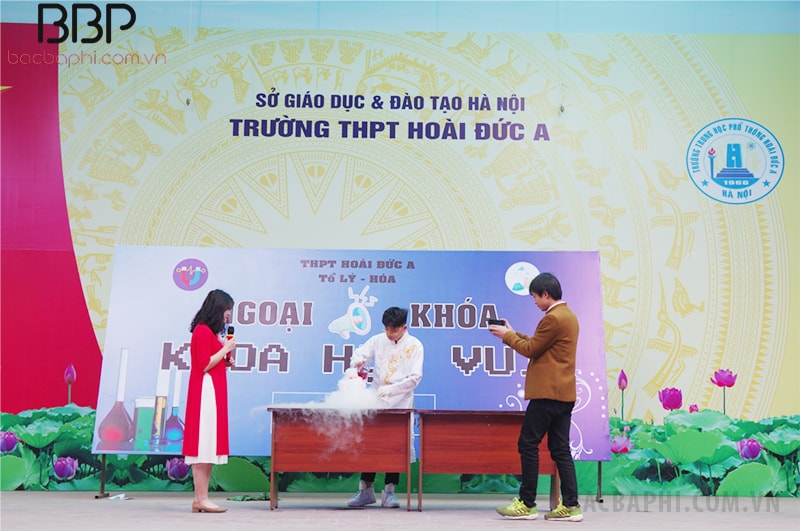 Hoạt động ngoại khóa “Khoa học vui” của học sinh trường THPT Hoài Đức A Hoạt động ngoại khóa “Khoa học vui” của học sinh trường THPT Hoài Đức A