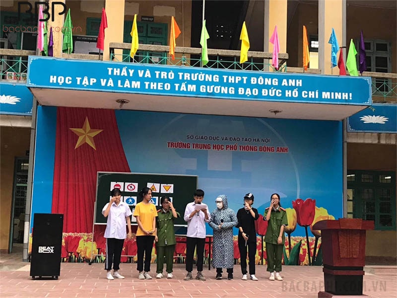 Hoạt động hưởng ứng tháng An toàn giao thông của nhà trường Hoạt động hưởng ứng tháng An toàn giao thông của nhà trường