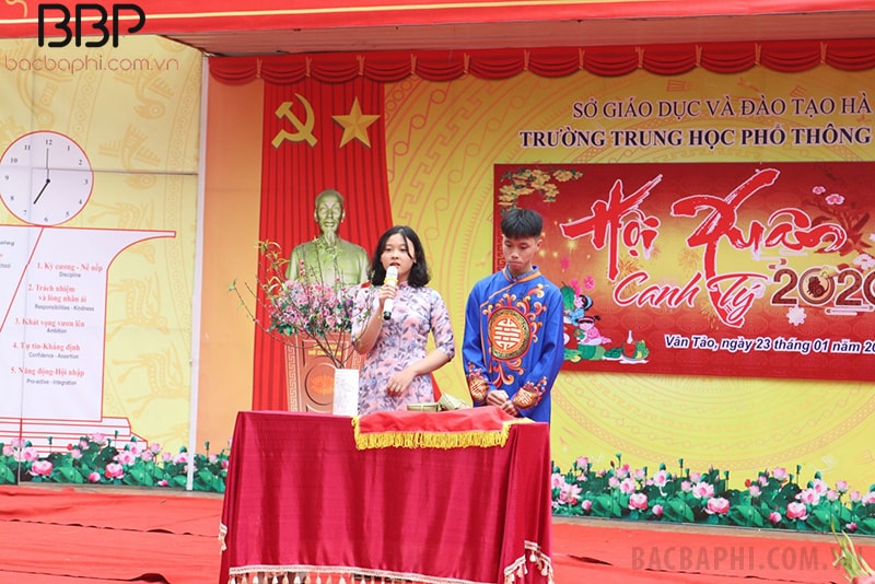 Hội chợ Xuân 2020 của trường THPT Vân Tảo Hội chợ Xuân 2020 của trường THPT Vân Tảo