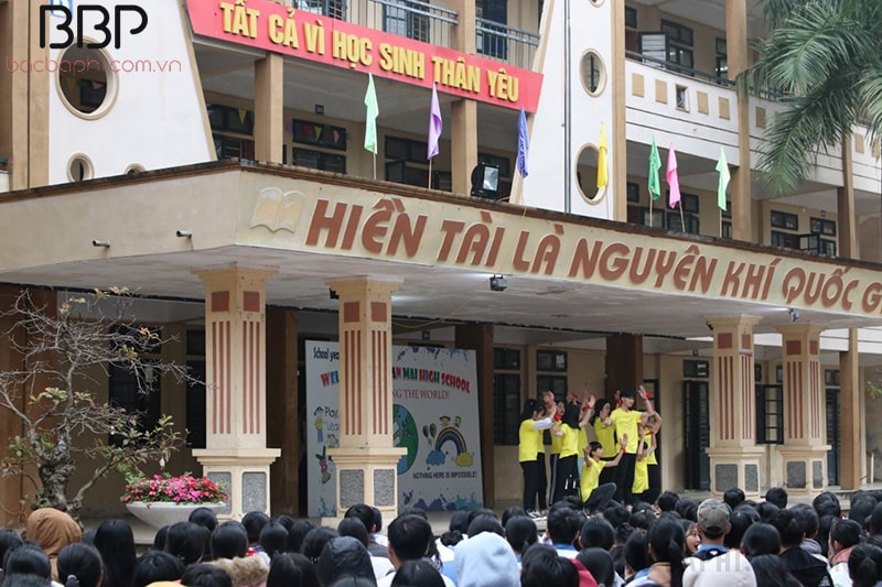 Hoạt động sinh hoạt hằng tuần của trường THPT Xuân Mai Hoạt động sinh hoạt hằng tuần của trường THPT Xuân Mai