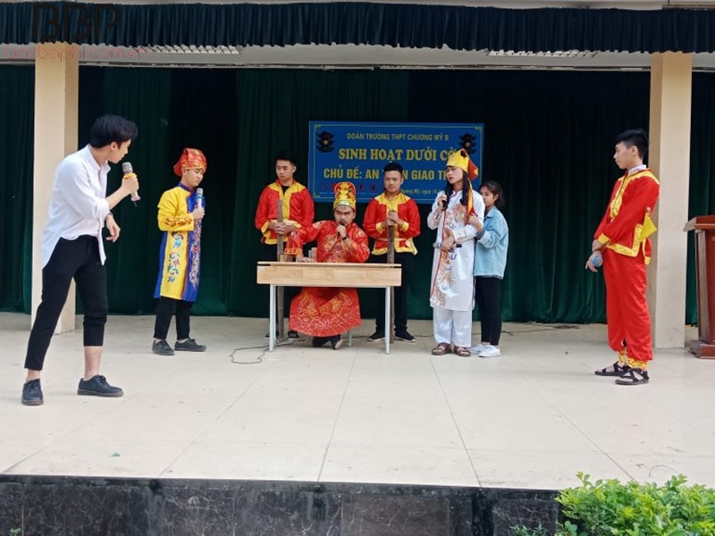 Buổi sinh hoạt dưới cờ chủ đề: “An toàn giao thông” của trường Buổi sinh hoạt dưới cờ chủ đề: “An toàn giao thông” của trường
