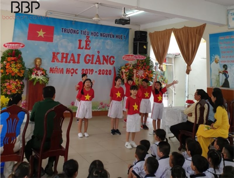 Trường tiểu học Nguyễn Huệ - Phường 1 Trường tiểu học Nguyễn Huệ - Phường 1