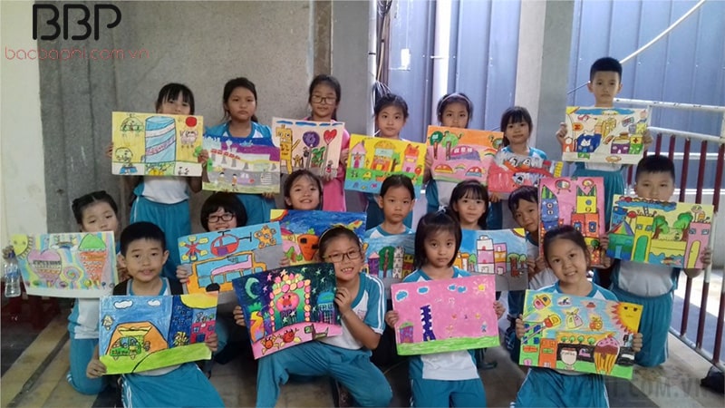 Hội thi vẽ tranh của trường tiểu học Nguyễn Thái Học Hội thi vẽ tranh của trường tiểu học Nguyễn Thái Học