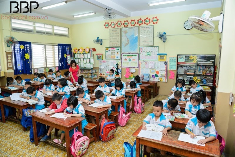 Một tiết học của trường tiểu học Kim Đồng Một tiết học của trường tiểu học Kim Đồng