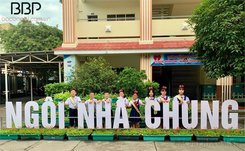 Trường tiểu học Lạc Long Quân - phường 8 Trường tiểu học Lạc Long Quân - phường 8