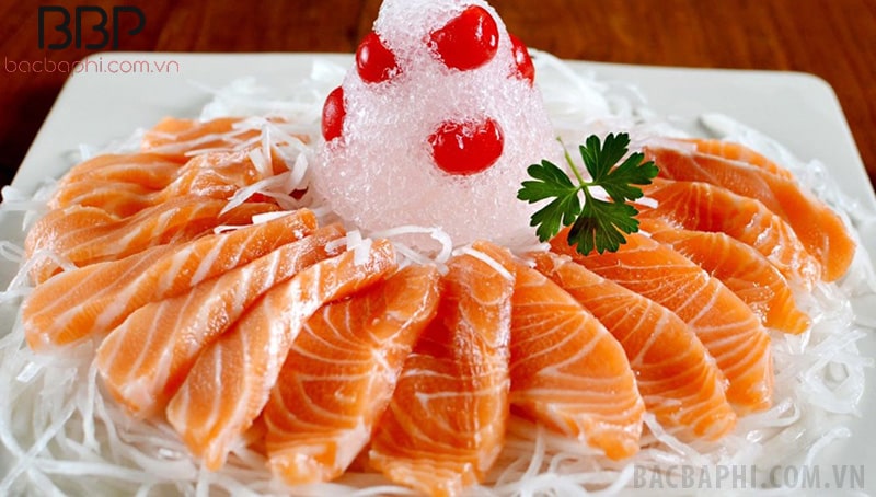 Ăn cá hồi sống cần phải biết cách chế biến và đảm bảo vệ sinh nghiêm ngặt Ăn cá hồi sống cần phải biết cách chế biến và đảm bảo vệ sinh nghiêm ngặt