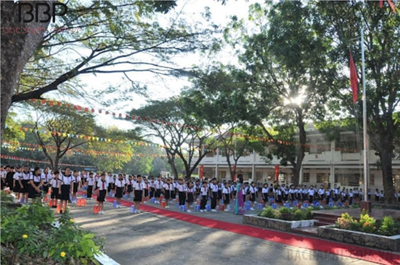 Buổi sinh hoạt chào cờ tại trường An Phú 1, Củ Chi Buổi sinh hoạt chào cờ tại trường An Phú 1, Củ Chi